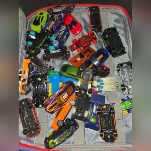 Lot Of Hot Wheels, Matchbox, Die cast Cars With Carrying Case Qty 45+